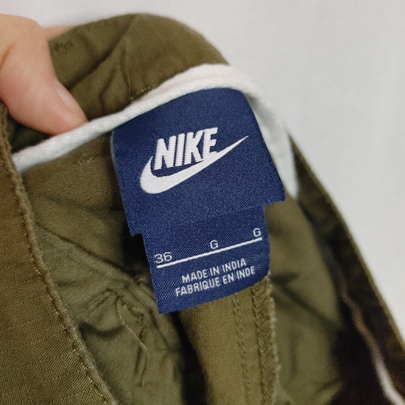 Nike Sportswear Cargo Shorts‎ Olive Green Khaki Flat Fornt Pockets 36 613644-322 - Picture 6 of 8